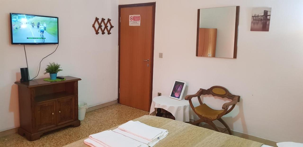Prime Guest House Піза Екстер'єр фото